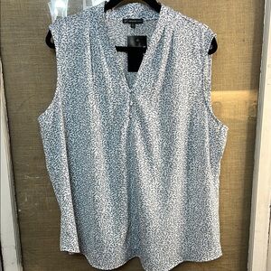 Adrianne Papell Blue and White Sleeveless Relaxed Blouse